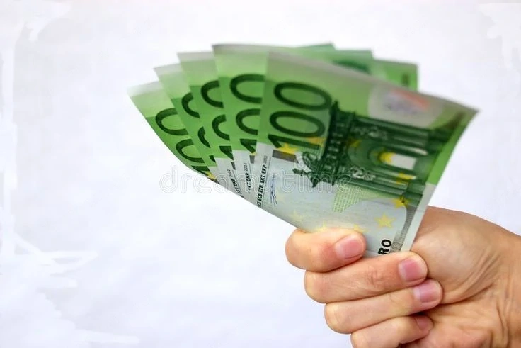 Wir bieten Kredite:  und zuverlässige Geschäftsinvestitionen