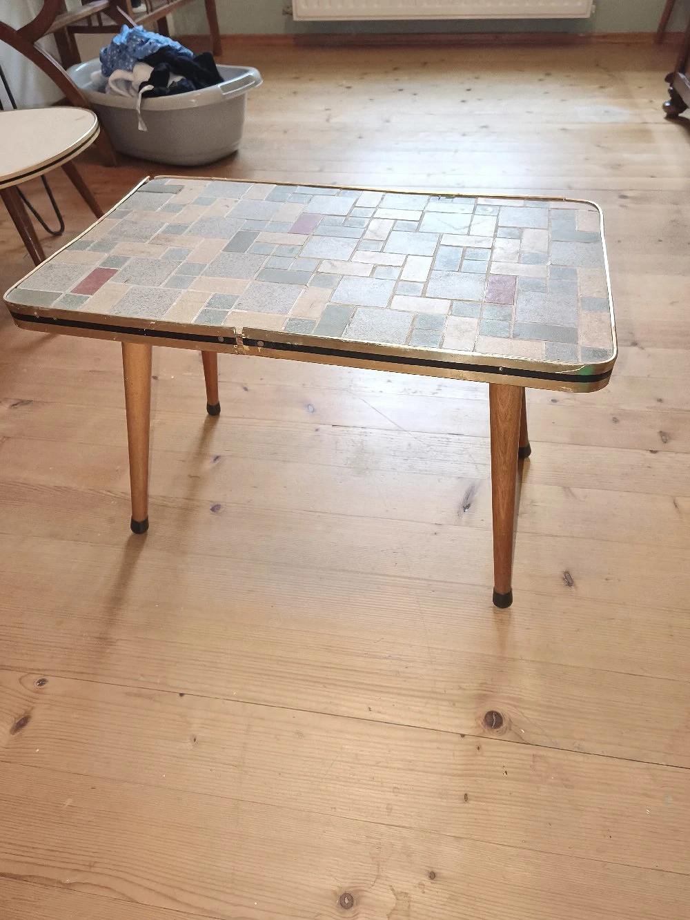 Mid Century Blumenbank 