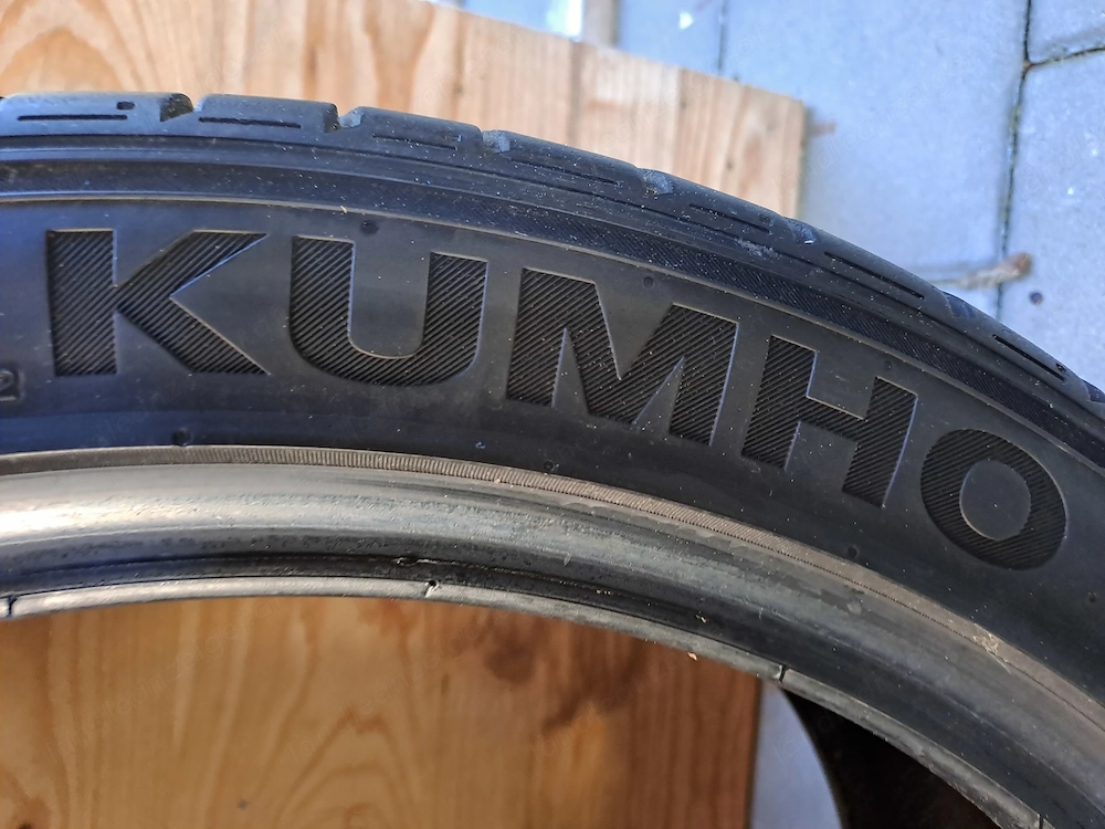 2 Stück Sommerreifen KUMHO 225 40ZR18