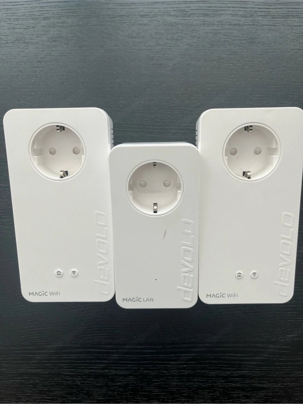Devolo Magic 2 WiFi Next   LAN   Highspeed Internet aus der Steckdose (zweites Set)