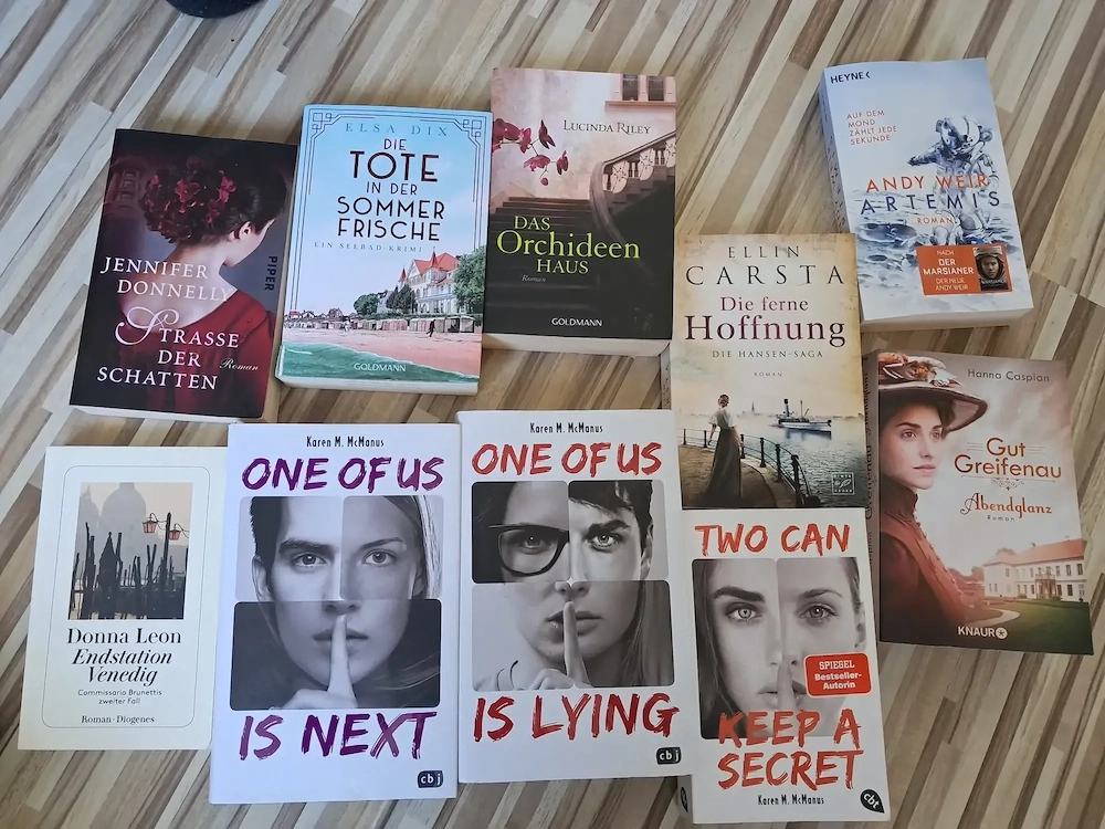 Bücher Jugendromane zu verkaufen 2  stk