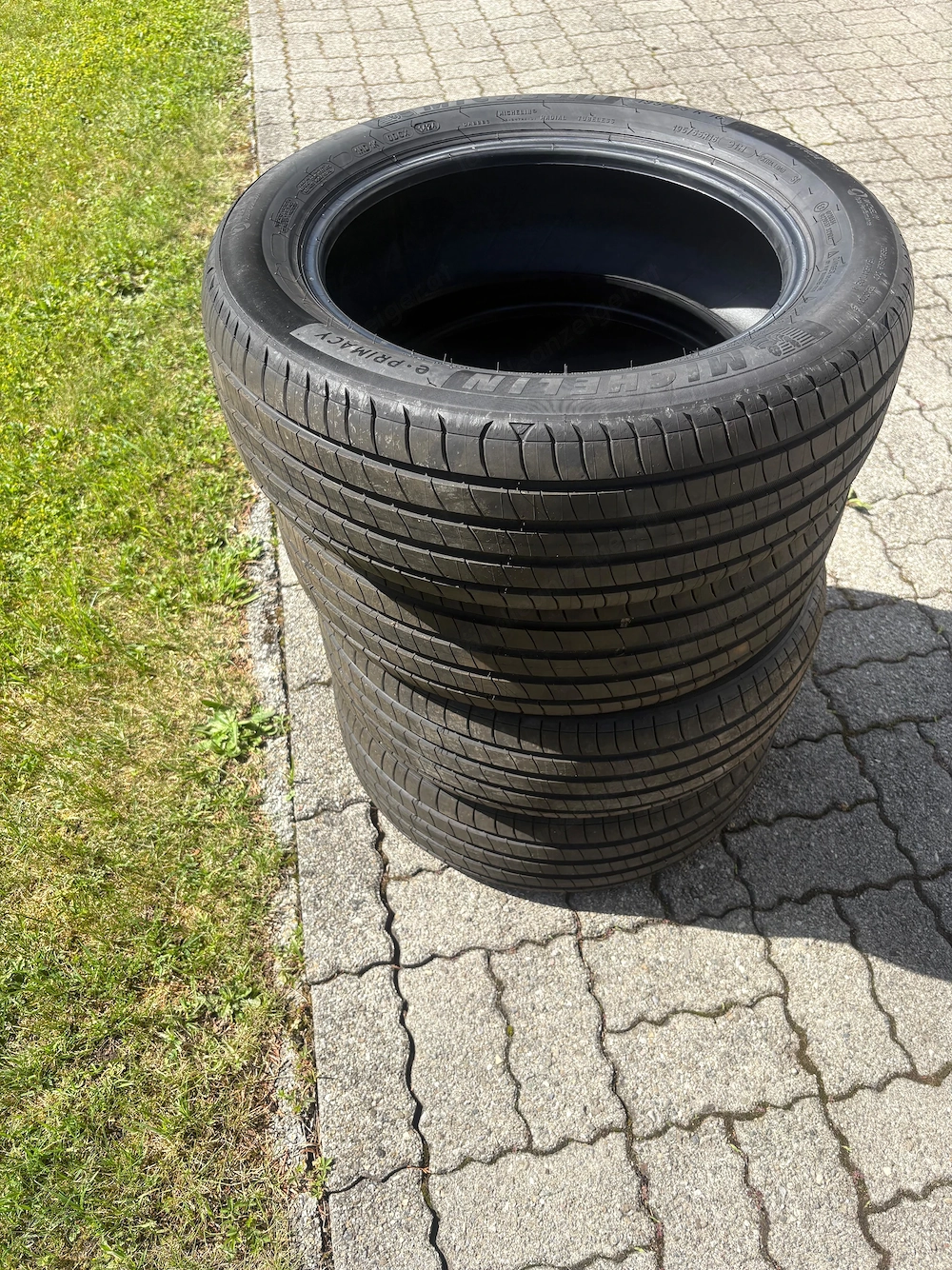 Sommerreifen 195 55 R 16   - 14 24