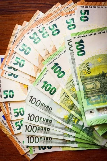 Top-Kredite: und -Investitionen: Schnell, zuverlässig und mit unkomplizierten Konditionen