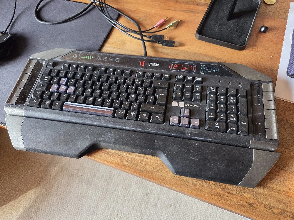 Tastatur, Cyborg V7