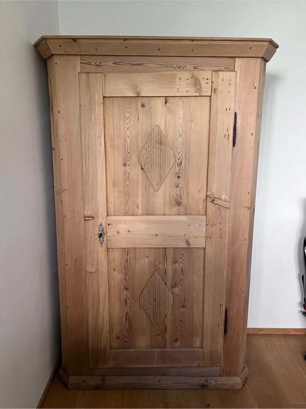 Alter Bauernschrank