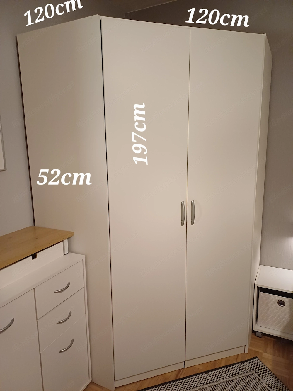 Eckschrank mit viel Platz