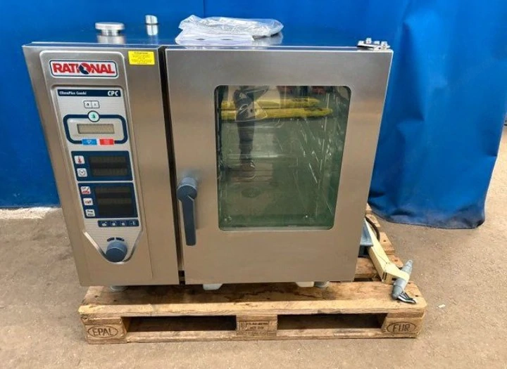 Kombidämpfer RATIONAL CPC61 mit Selbstreinigung.