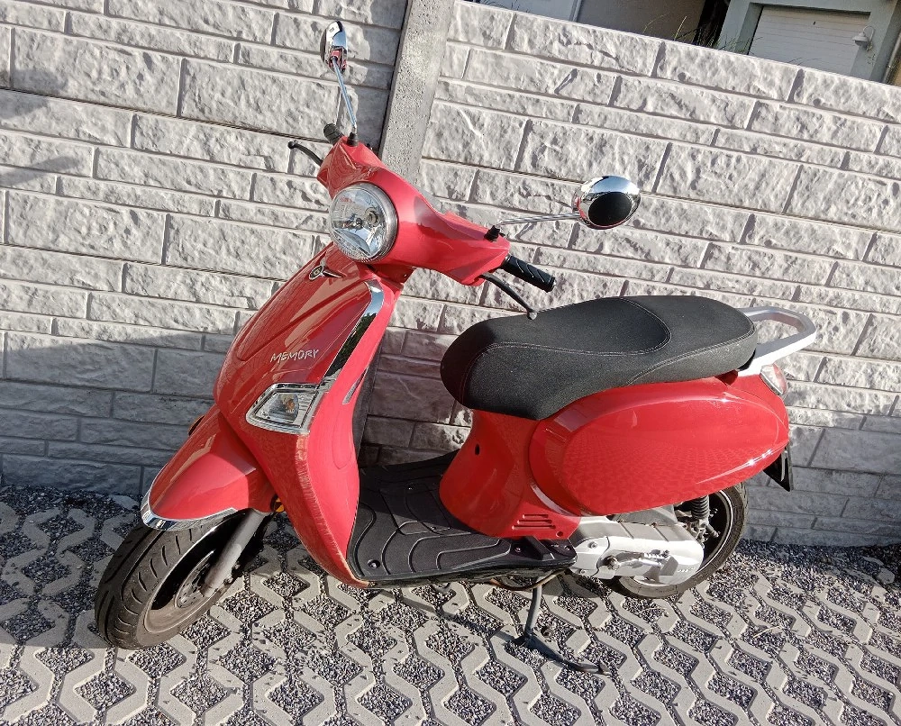 Motorroller Beeline Memory