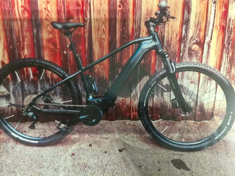 E Bike Cube Reaction