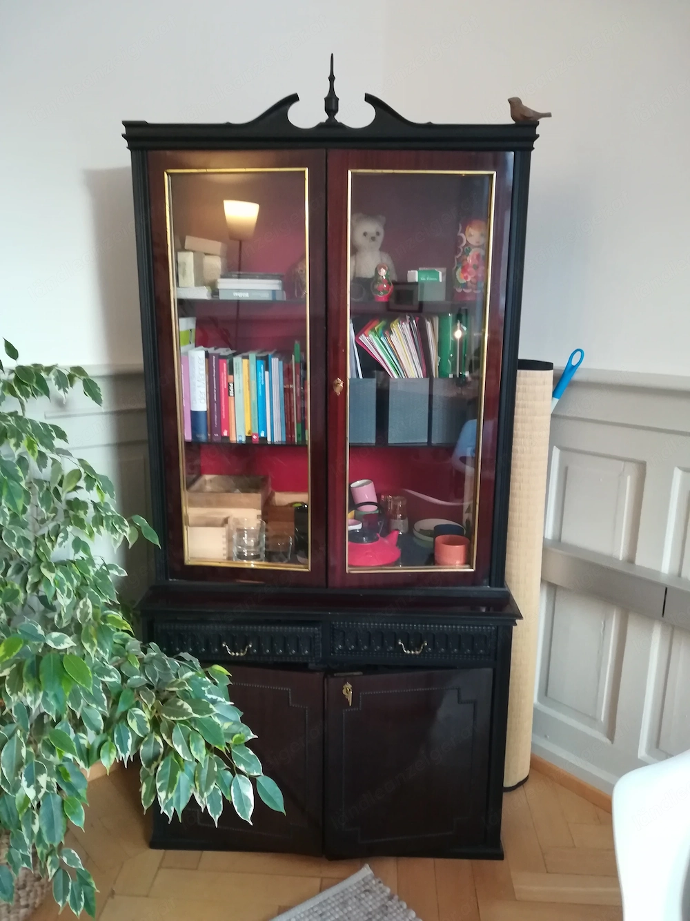 Wunderschöne Vitrine