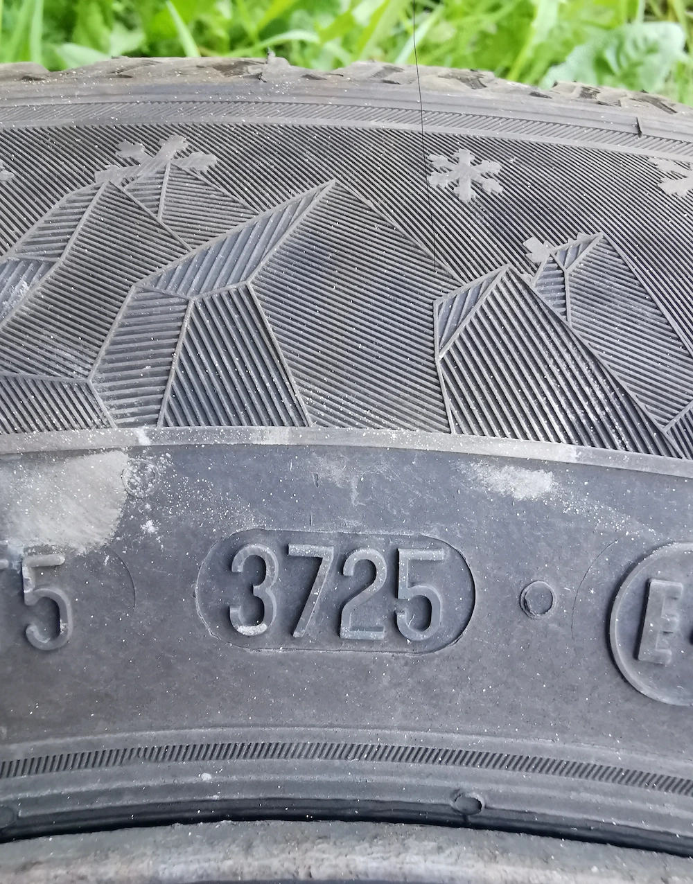4x Hankook Winterreifen 195 65 R15 auf Kia Stahlfelgen   guter Zustand