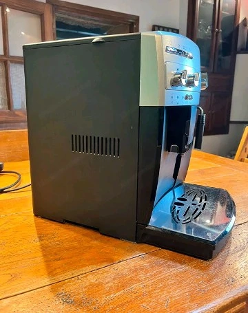 DeLonghi Magnifica Kaffeevollautomat [URL aus Sicherheitsgründen ausgeblendet]