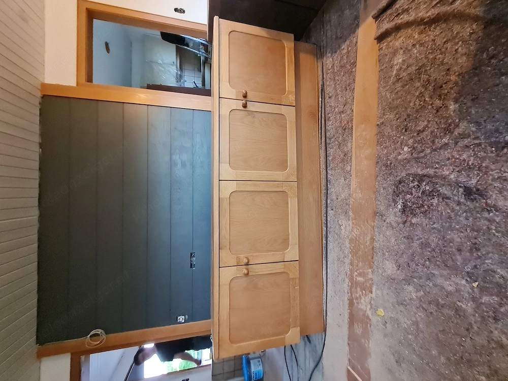 Sideboard aus Holz mit 4 Türen