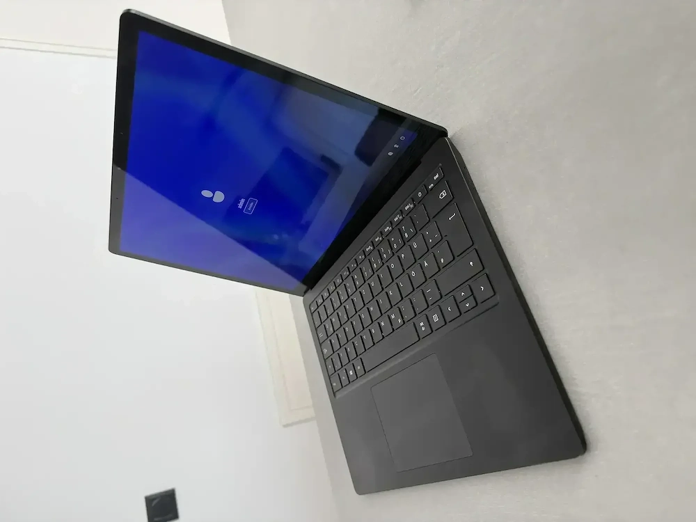 Microsoft Surface Laptop 4