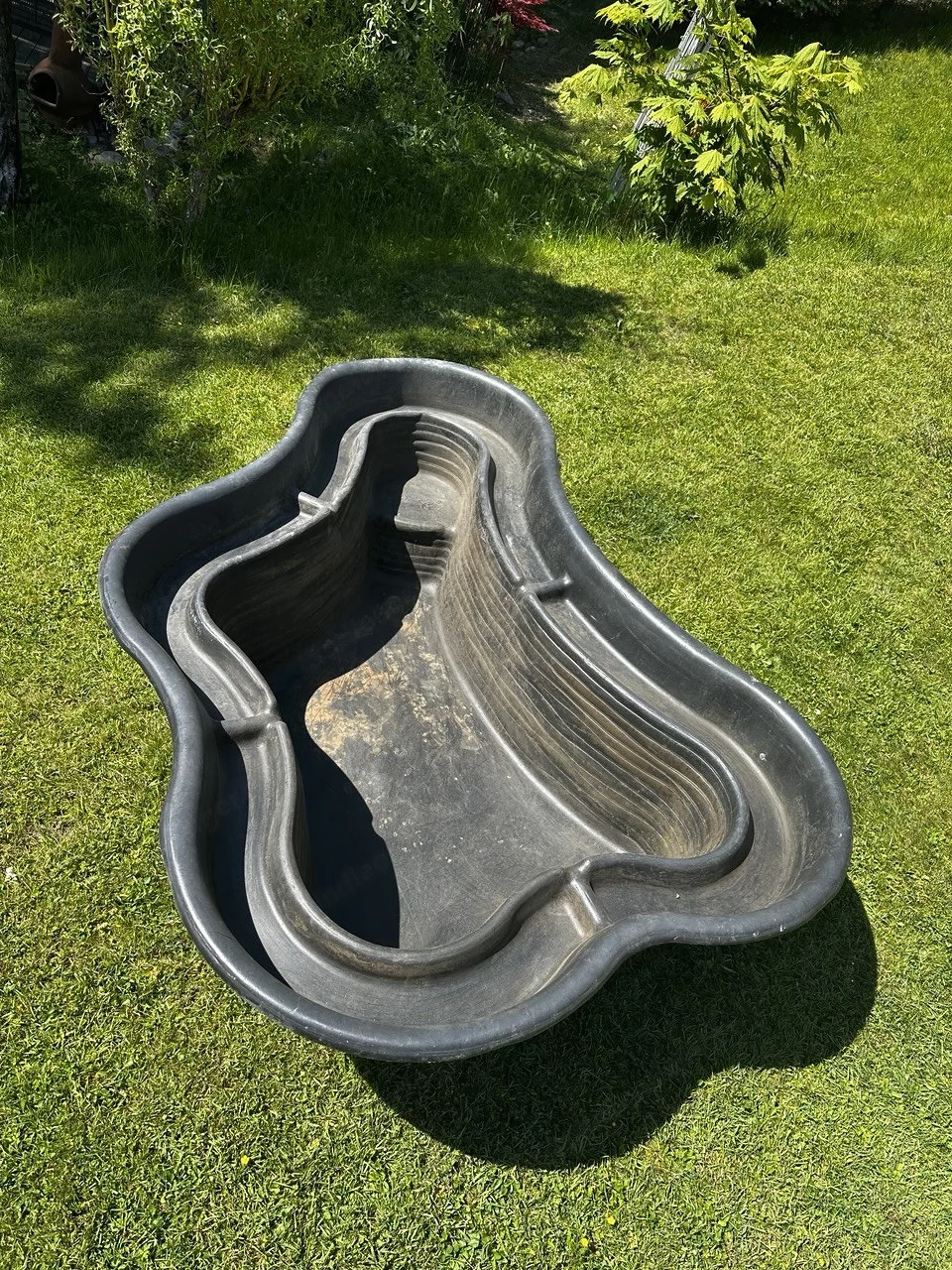TOP ANGEBOT! Schönes Teichbecken   Gartenteich (220 x 140 cm) aus Kunststoff