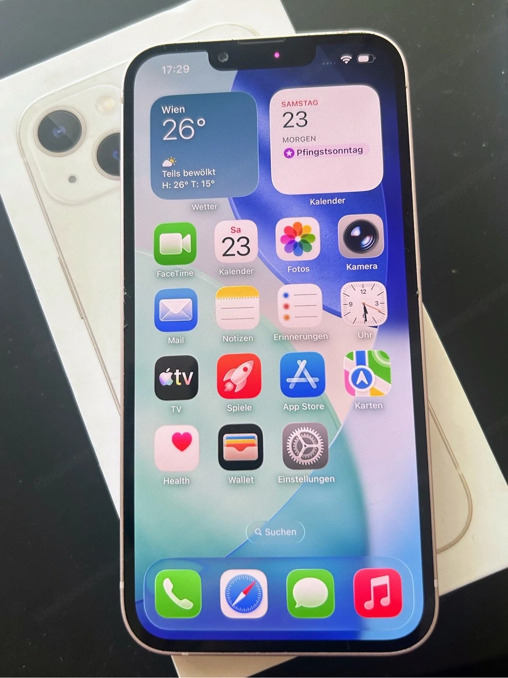iPhone 13 Starlight