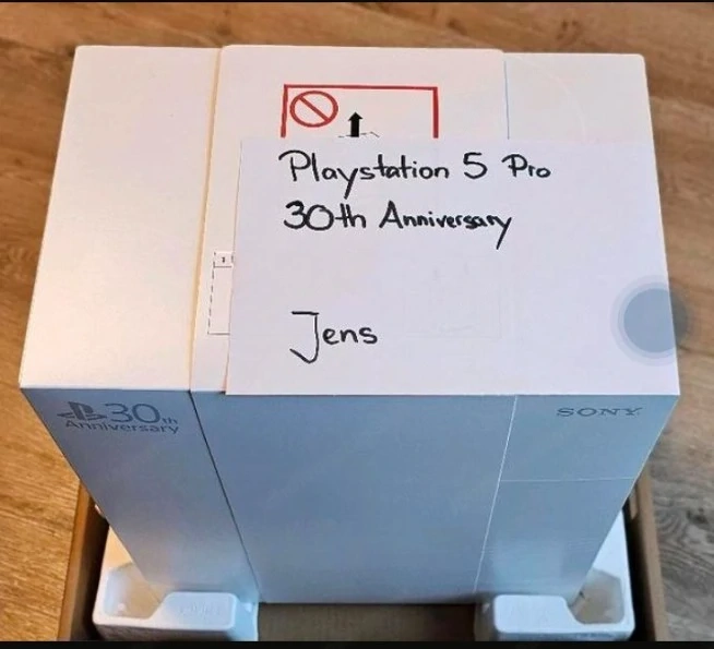 PlayStation 5 Pro 30 th Anniversary