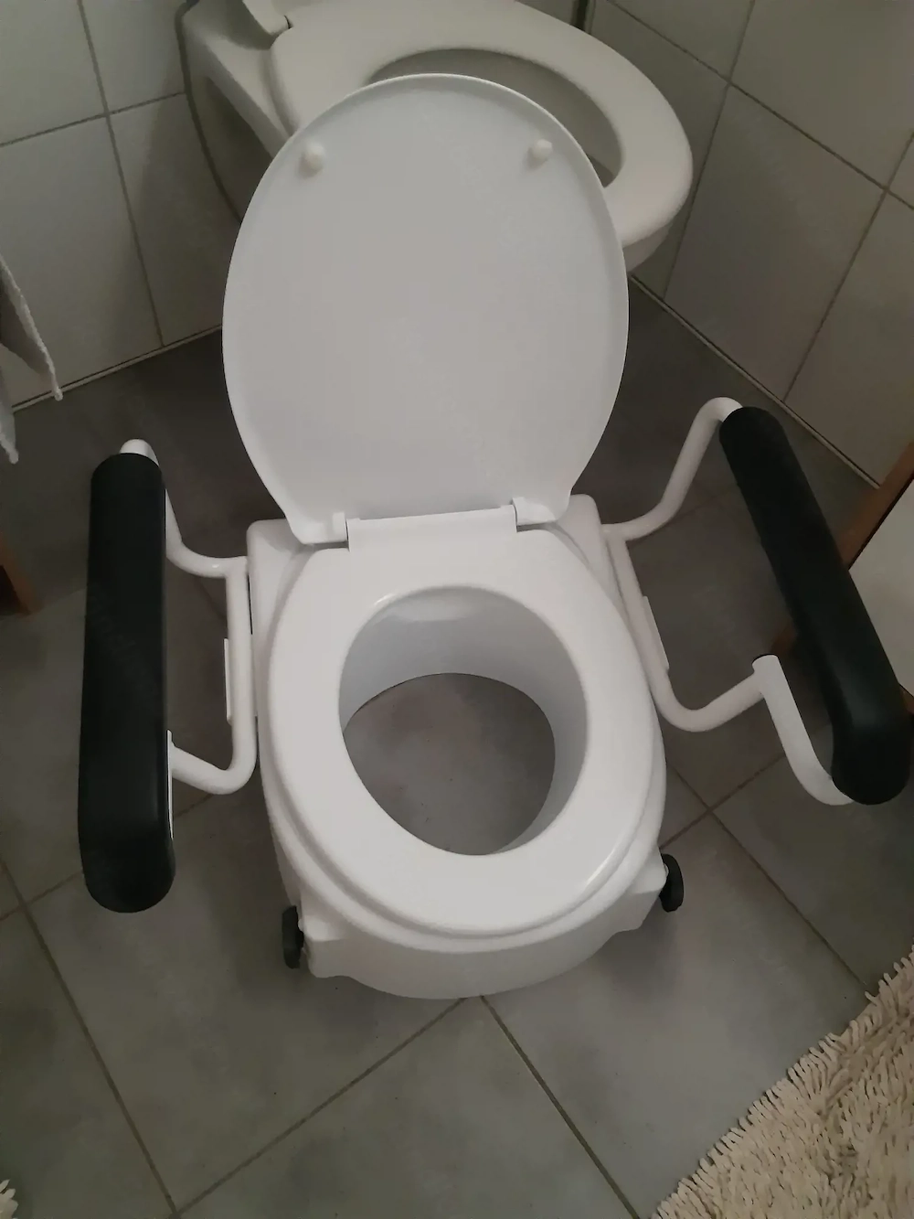 WC Sitzerhöhung, Bischoff & Bischoff TSE-A Toilettensitzerhöhung