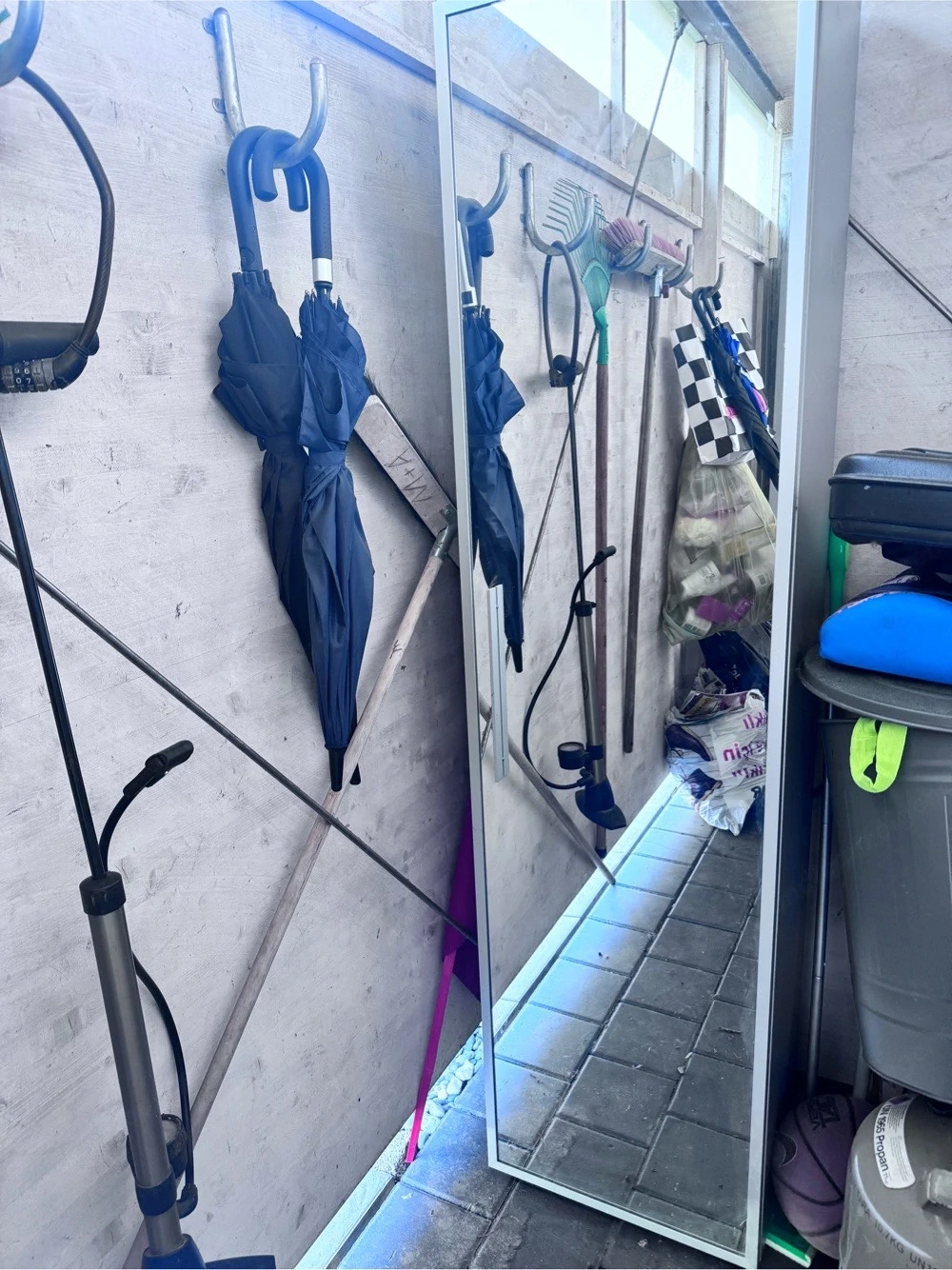 Gratis Schuhschrank mit Spiegelfront