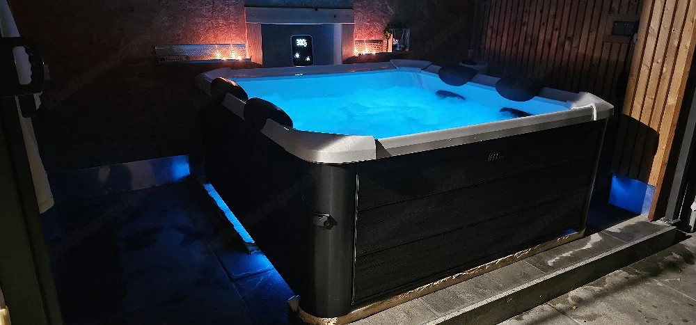 neuwertiger Whirlpool MSpa