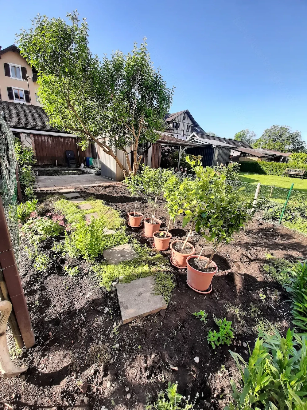 Provisionsfrei  Gemütliche 4-Zimmer-Dachgeschosswohnung mit Garten
