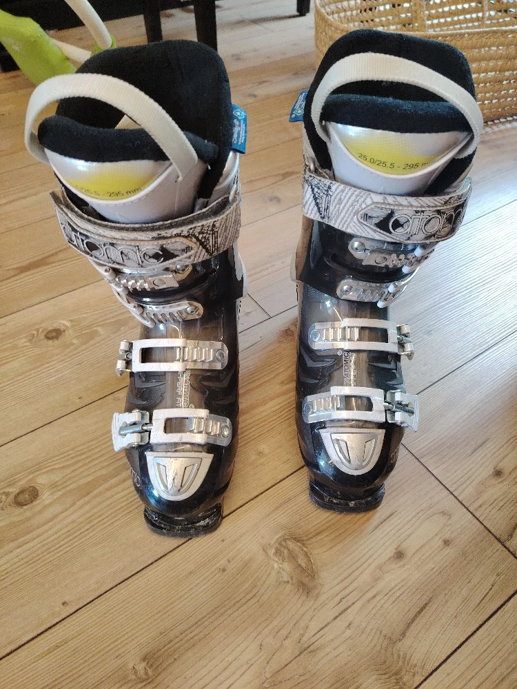 skischuhe 25