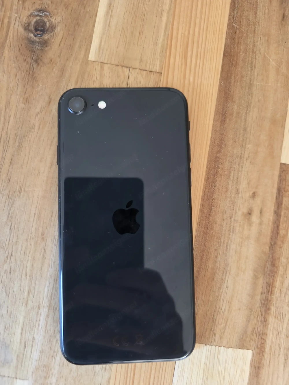 iPhone SE 2020 | 128 GB | Sehr guter Zustand | 80% Akku |