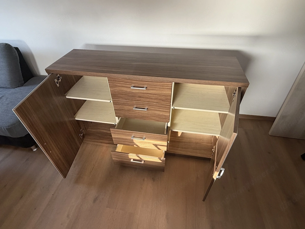 Kommode gedämpft