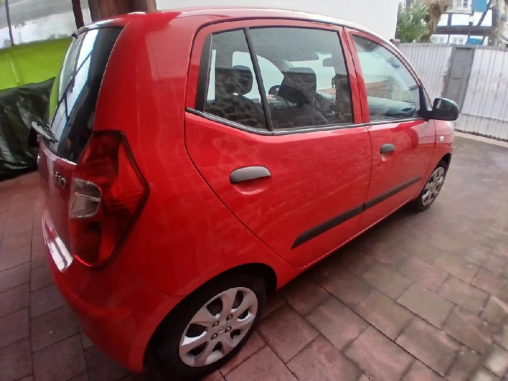 Hyundai i10, 65 PS   EZ 2012  57.000 km   TüV - Juli 27 , Scheckheft , Garagenw.