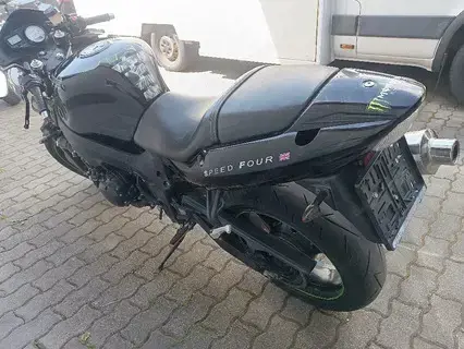 Triumph Speed Four 