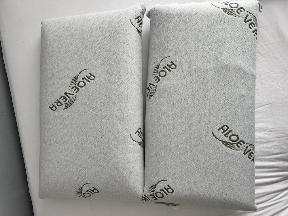 2 Orthopädische Nackenstützkissen