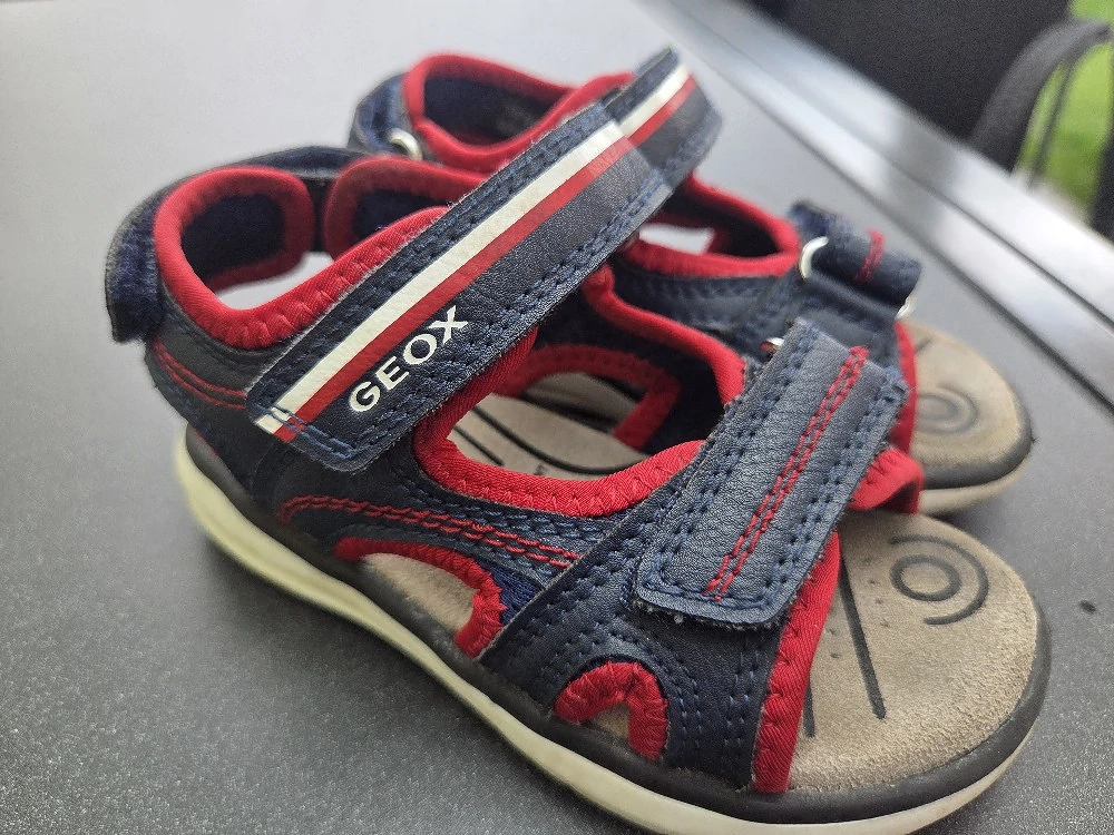 Geox Sandalen, Gr 24