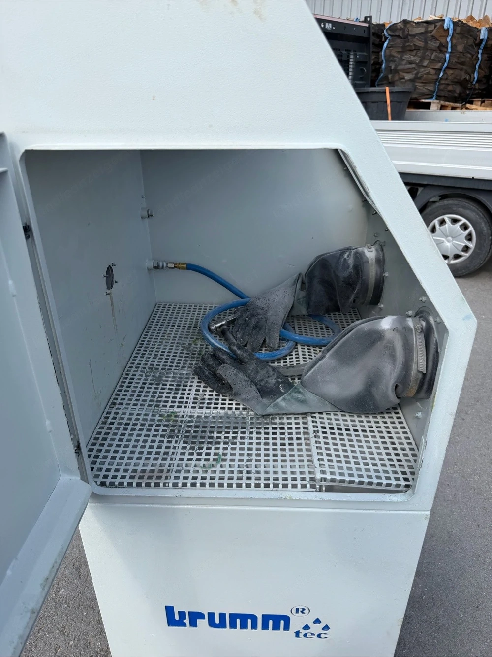 Sandstrahlbox