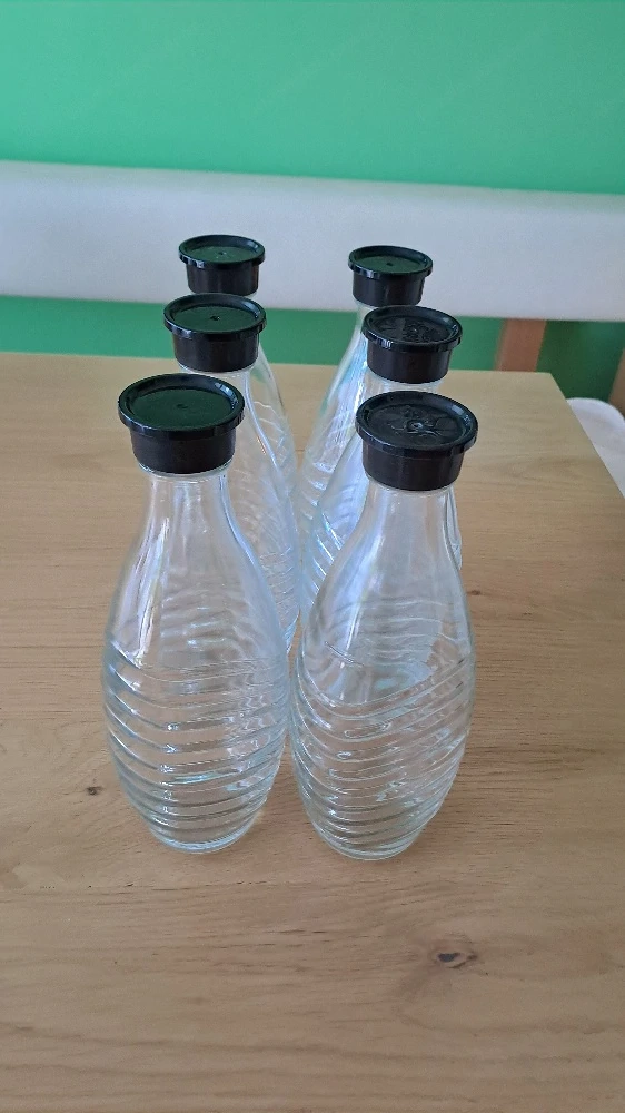6x Sodastream 1L Glas Flaschen zu verkaufen währ es will nur Telefonisch erreichbar 0650 7104126 Da