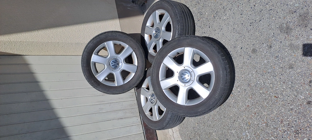 Original 16" VW Golf V Sommer Kompletträder