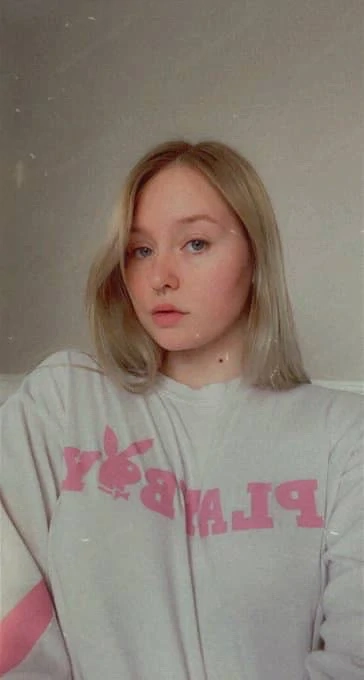 Ich bin 27Jahre jung, heiß, sexy, lustig und immer gut gelaunt. Ich liebe Sex mit dir. Bei mir erleb