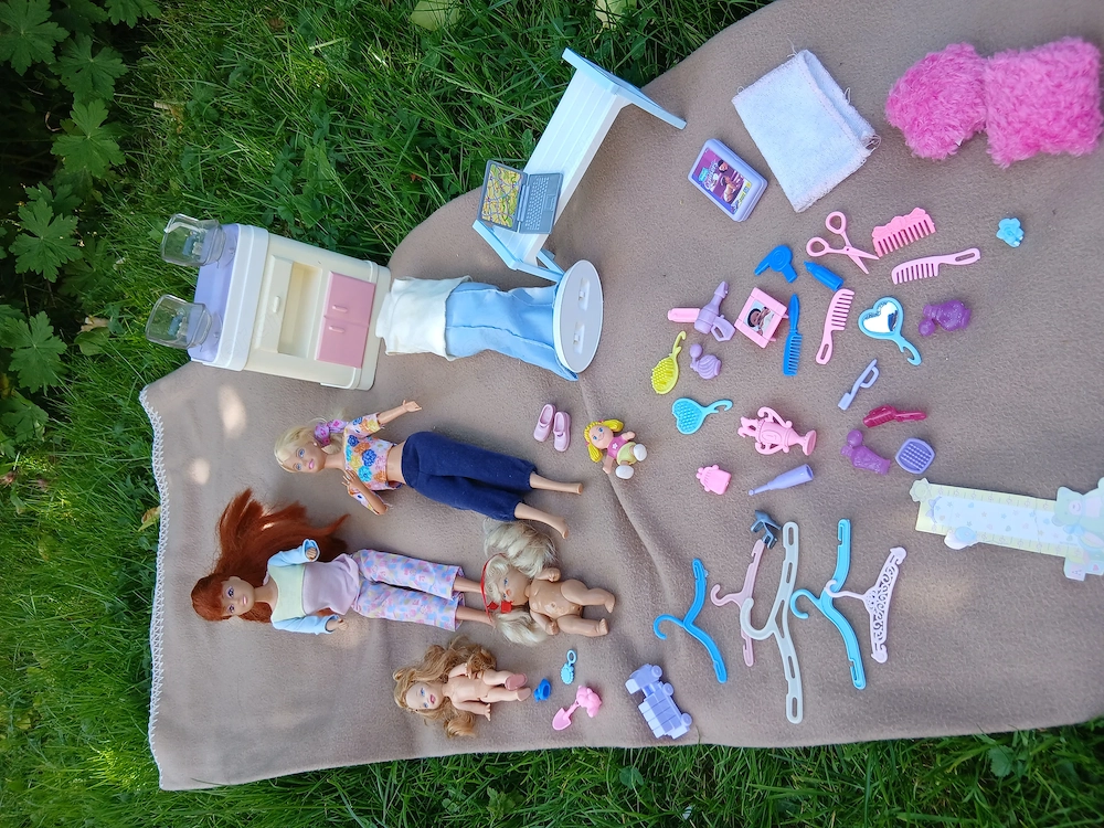 Barbies 2 Stück mit Babybarbie 