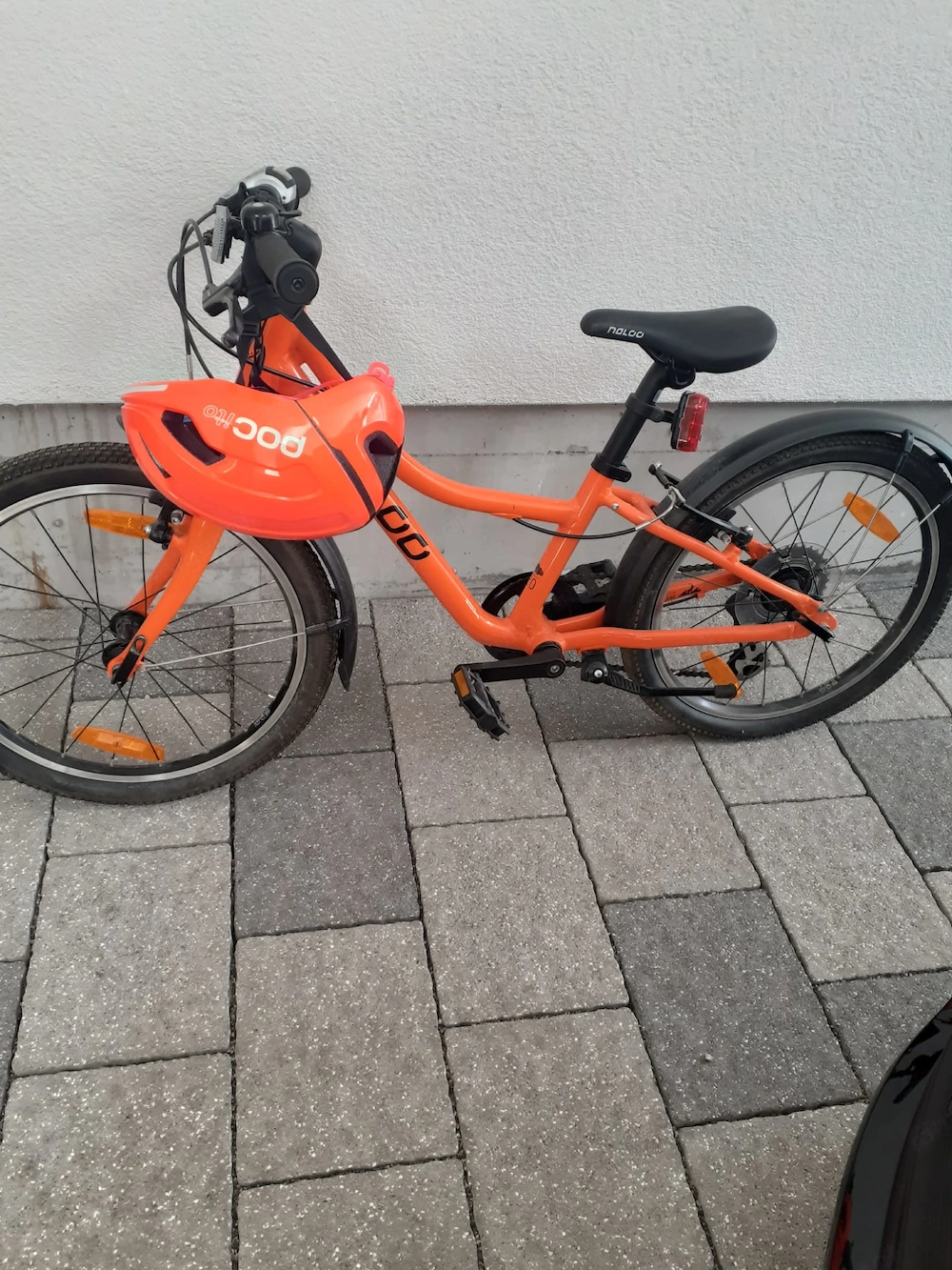 Kinder Fahrrad 20 Zoll mit Helm 