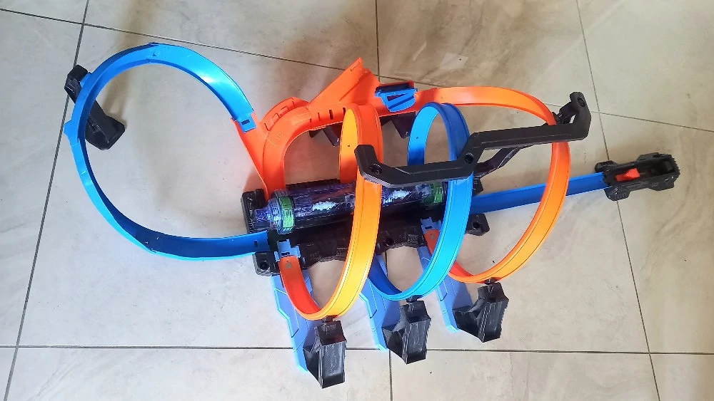 Hot Wheels Looping Bahn 