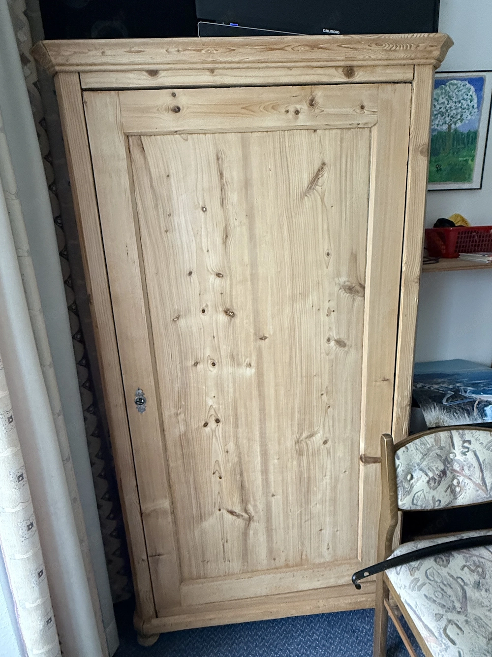 Schrank abgelaugt