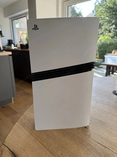 Sony PS5 Pro 2TB + OVP + Standfuß + Restgarantie   neuwertiger Zustand