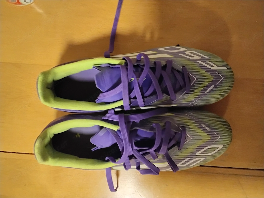 Verkaufe Fussballschuhe Größe 40