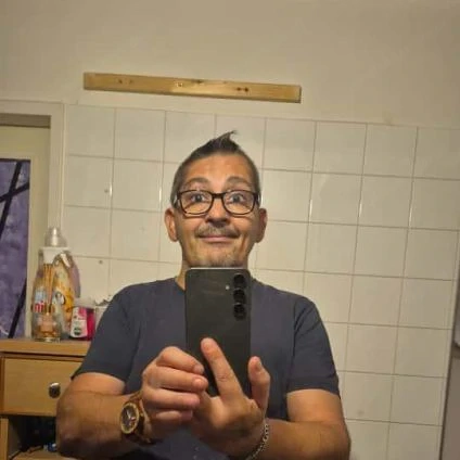 Suche reife Frau ab 60+ bis ca 80 für die Liebe Wien Nö BGL