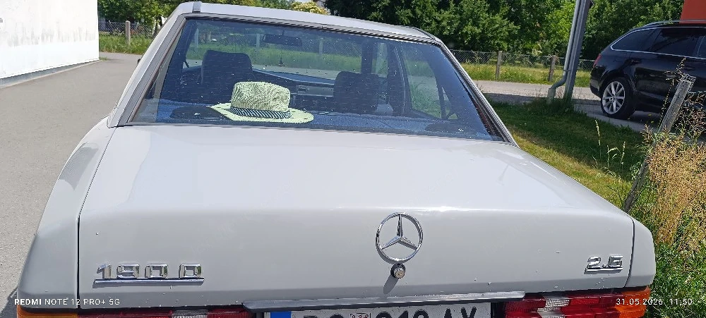 Mercedes-Benz 190D