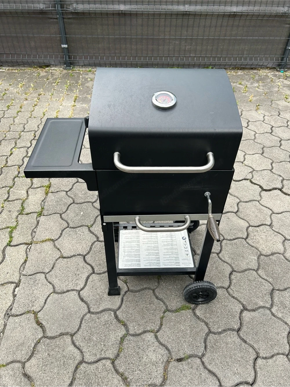 Grill fast Neu 