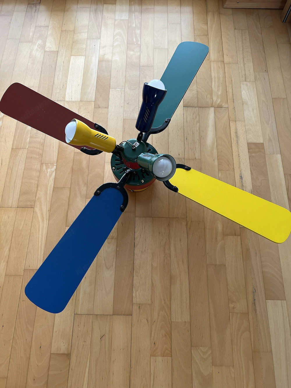 Deckenventilator mit Licht