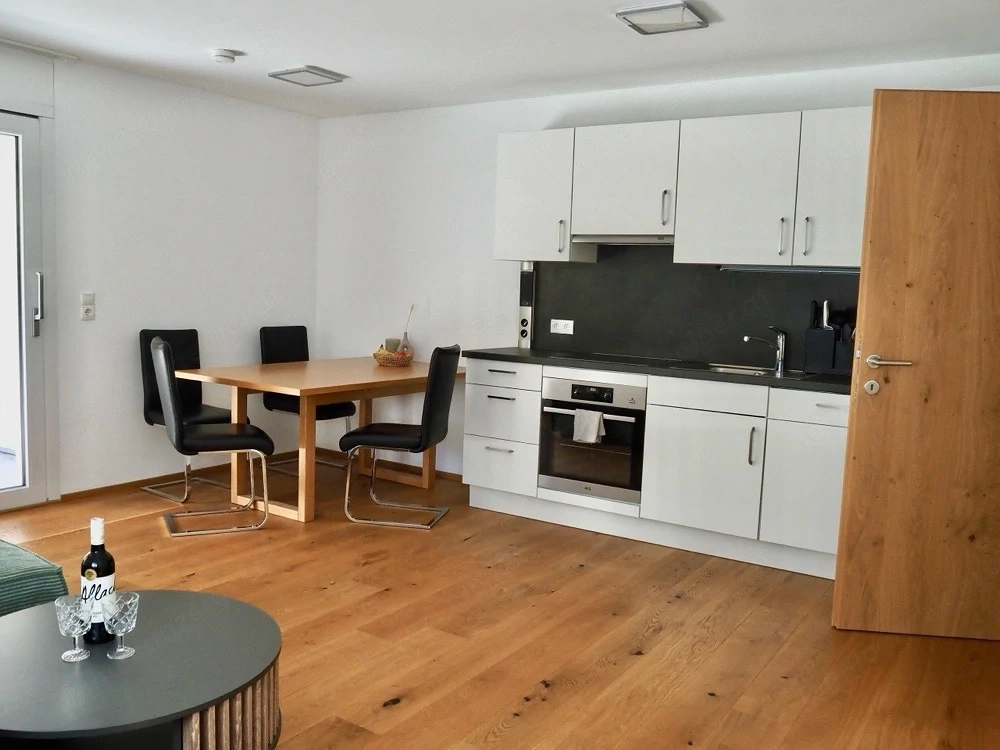 Wohnkomfort trifft Gemütlichkeit   Helle Wohnung mit sonniger Terrasse