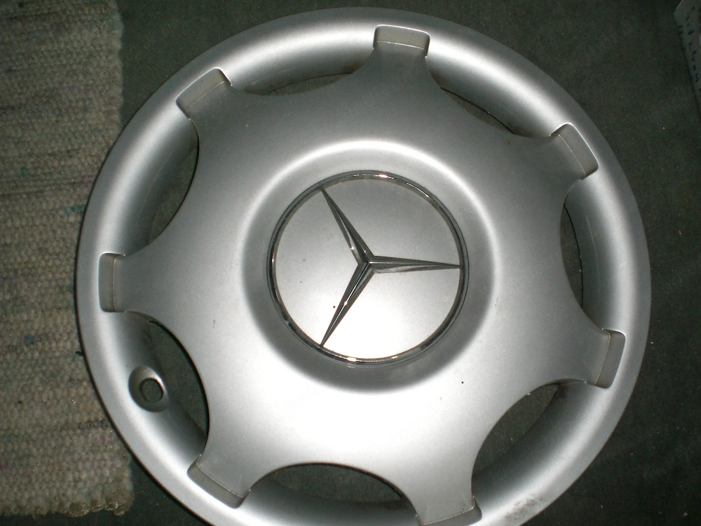 Schöne Mercedes Radkappe