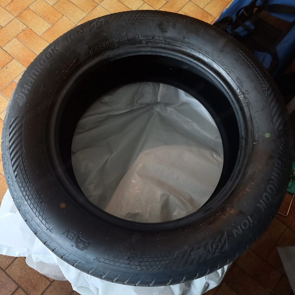 Neue Sommerreifen Hankook iON GT SUV EV 96 H Neu 215 60  R17 