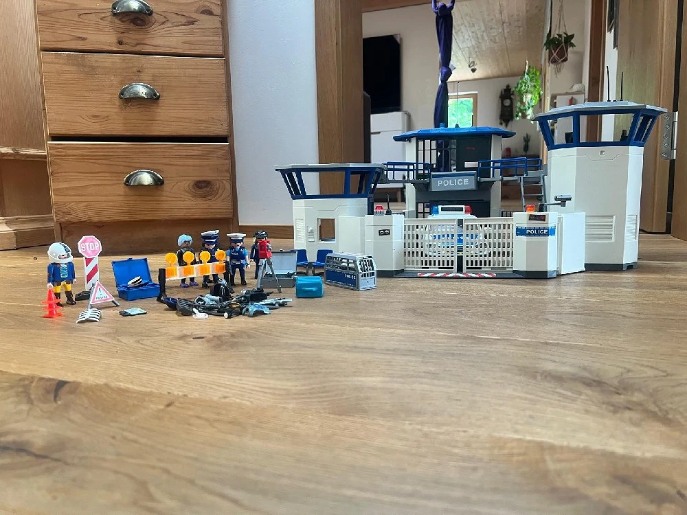 Polizeistation Playmobil